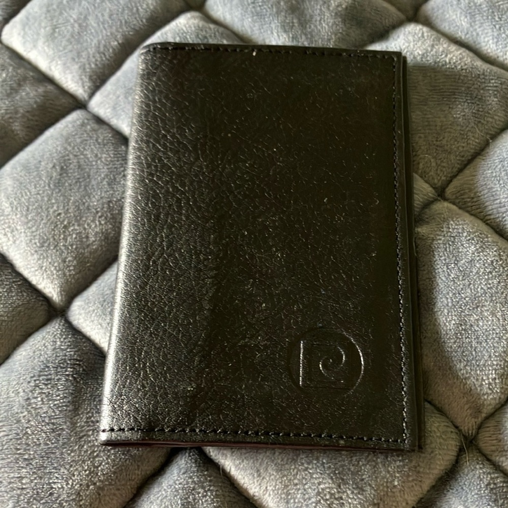 Vintage Pierre cardin credit carded holder cowhide